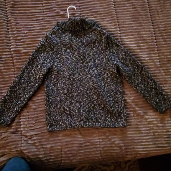 Sweater - Picture 3 of 3